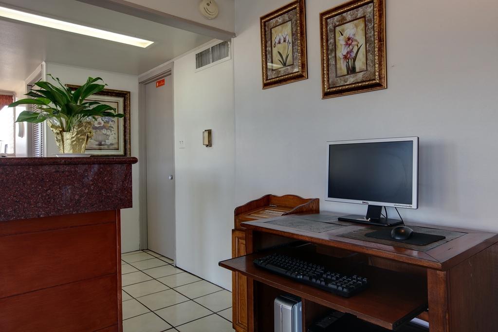 Americas Best Value Inn Uvalde Faciliteiten foto